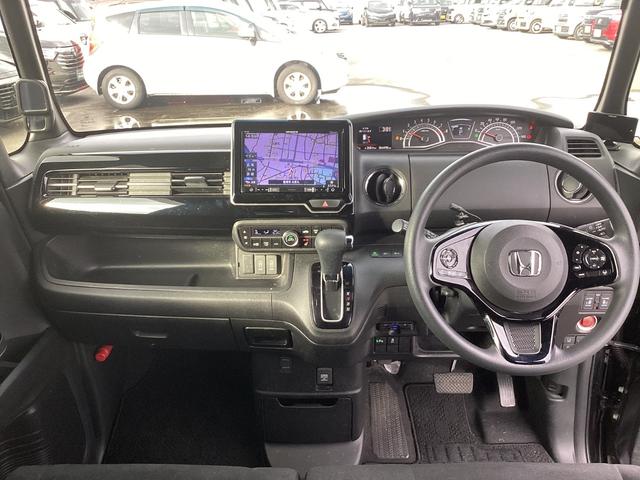 Ｎ－ＢＯＸカスタム Ｌ　ナビゲーション　ＥＴＣ　オートエアコン　両側パワースライドドア　運転席助手席シートヒーター　１４インチアルミホイール　オートリトラミラー　運転席助手席シートバックテーブル　両席電動スライドドア　禁煙（10枚目）