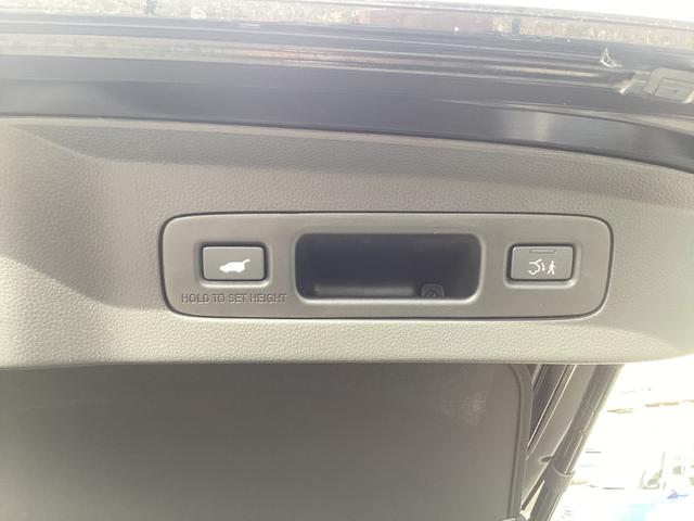 ヴェゼル e:HEVZ HONDACONNECTナビゲーション ETC2.0 ブラインドスポットインフォメーション 後退出庫サポート 運転席助手席シートヒーター ハンズフリーアクセスパワーテールゲート 18インチアルミホイ(21枚目)