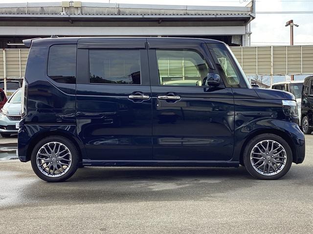 Ｎ－ＢＯＸカスタム ターボ　当社デモカー　ＨＯＮＤＡＣＯＮＮＥＣＴナビゲーション　地デジ　ドライブレコーダー前後　ＥＴＣ　両側パワースライドドア　運転席助手席シートヒーター　運転席助手席シートバックテーブル　オートエアコン　禁煙（4枚目）