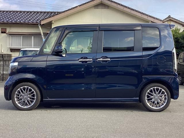 Ｎ－ＢＯＸカスタム ターボ　当社デモカー　ＨＯＮＤＡＣＯＮＮＥＣＴナビゲーション　地デジ　ドライブレコーダー前後　ＥＴＣ　両側パワースライドドア　運転席助手席シートヒーター　運転席助手席シートバックテーブル　オートエアコン　禁煙（5枚目）
