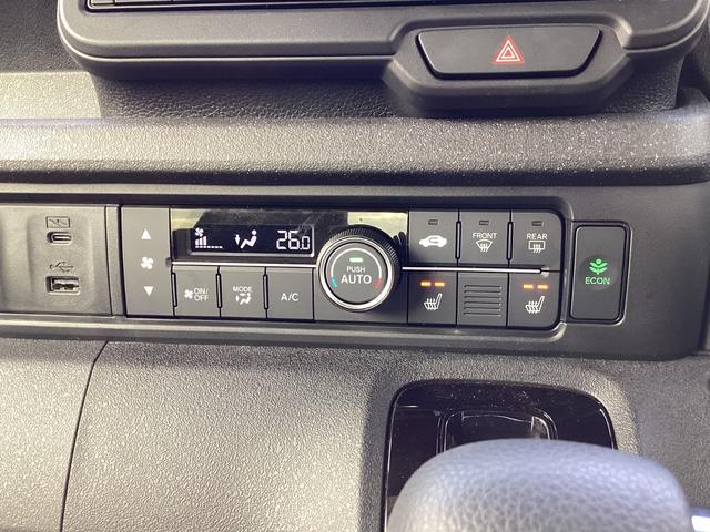 Ｎ－ＢＯＸカスタム ターボ　当社デモカー　ＨＯＮＤＡＣＯＮＮＥＣＴナビゲーション　地デジ　ドライブレコーダー前後　ＥＴＣ　両側パワースライドドア　運転席助手席シートヒーター　運転席助手席シートバックテーブル　オートエアコン　禁煙（29枚目）