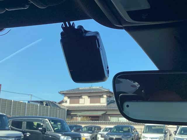 �h���C�u���R�[�_�[������f���Ɖ������L�^���Ă����h���C�u���R�[�_�[�́A���̂̍ۂɊm���ȏ؋��\�͂𔭊����Ă���܂��B