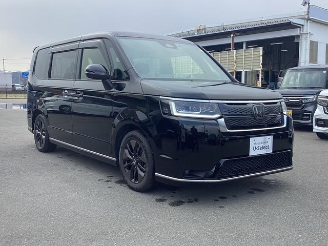 ステップワゴン スパーダ　サイドリフトアップ　福祉車両　１１インチナビ　後席モニター　フルセグ／ＣＤ／ＤＶＤ／ＢＬＵＥＴＯＯＴ／音楽録音　ＥＴＣ　ドラレコ前後　両側パワースライドドア　ブラインドスポット　パワーテールゲート（6枚目）