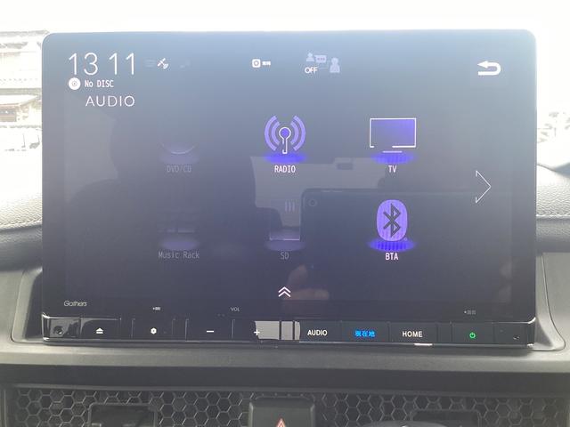 ステップワゴン スパーダ　サイドリフトアップ　福祉車両　１１インチナビ　後席モニター　フルセグ／ＣＤ／ＤＶＤ／ＢＬＵＥＴＯＯＴ／音楽録音　ＥＴＣ　ドラレコ前後　両側パワースライドドア　ブラインドスポット　パワーテールゲート（11枚目）