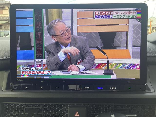 ステップワゴン スパーダ　サイドリフトアップ　福祉車両　１１インチナビ　後席モニター　フルセグ／ＣＤ／ＤＶＤ／ＢＬＵＥＴＯＯＴ／音楽録音　ＥＴＣ　ドラレコ前後　両側パワースライドドア　ブラインドスポット　パワーテールゲート（12枚目）