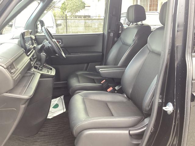 ステップワゴン スパーダ　サイドリフトアップ　福祉車両　１１インチナビ　後席モニター　フルセグ／ＣＤ／ＤＶＤ／ＢＬＵＥＴＯＯＴ／音楽録音　ＥＴＣ　ドラレコ前後　両側パワースライドドア　ブラインドスポット　パワーテールゲート（19枚目）