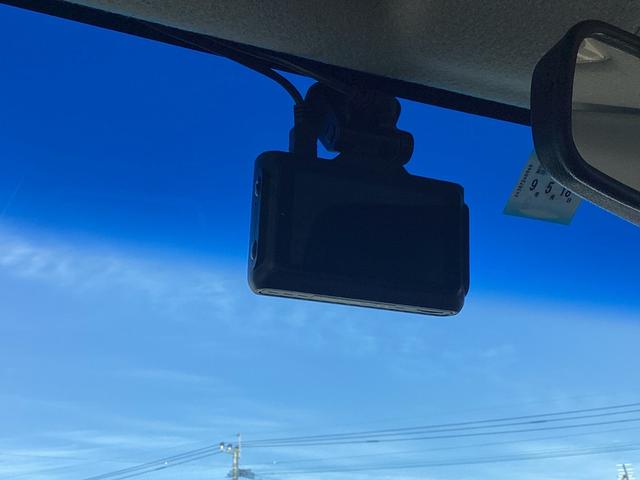 �h���C�u���R�[�_�[������f���Ɖ������L�^���Ă����h���C�u���R�[�_�[�́A���̂̍ۂɊm���ȏ؋��\�͂𔭊����Ă���܂��B