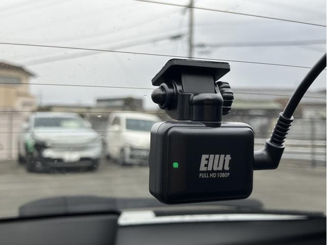 �h���C�u���R�[�_�[������f���Ɖ������L�^���Ă����h���C�u���R�[�_�[�́A���̂̍ۂɊm���ȏ؋��\�͂𔭊����Ă���܂��B