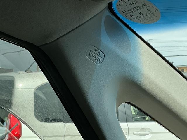 �������̎��ԂɁA�m���Ȕ������B���ʏՓˎ��A�Z���T�[���Ռ������m����ƃX�s�[�f�B�[�ɓW�J���A����ی쐫�\�����߂�G�A�o�b�O��S�^�C�v�W�������B