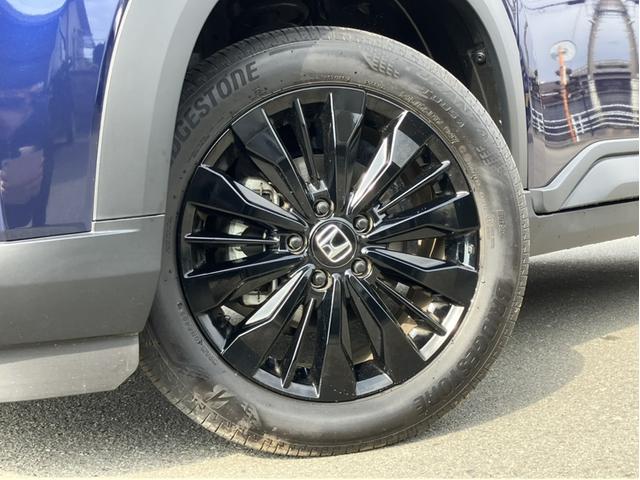 �y�A���~�z�C�[���z�f�U�C�������厖�ł����A�X�`�[���z�C���ɔ�׃A���~�͌y�ʂł��̂ŁA�R��⑖��ɂ��e�����܂��B