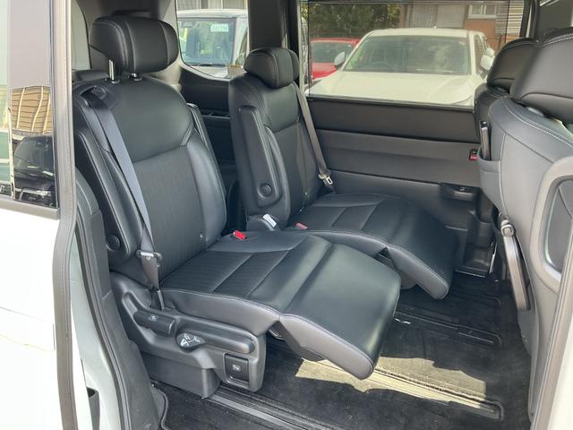 ステップワゴン e:HEVスパーダ HONDACONNECTナビゲーション フリップダウンリヤ席モニター ドラレコ前後 ETC ブラインドスポットインフォメーション パワーテールゲート 2列目オットマン 前列USBチャージャー スマキー(20枚目)