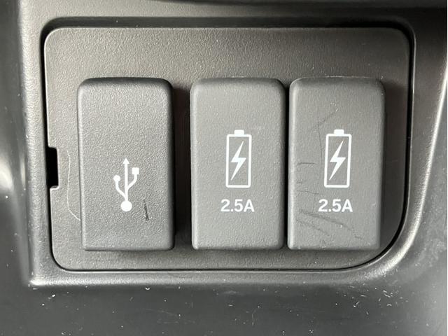 Ｎ－ＢＯＸカスタム Ｌターボスタイル＋ブラック　ナビゲーション　地デジ　ドラレコ前後　ＥＴＣ　アレルクリーンプラスシート　両側パワースライドドア　運転席助手席シートヒーター　運転席助手席シートバックテーブル　１５インチアルミホイール　シートＨ　禁煙（33枚目）