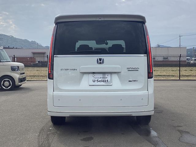 ステップワゴン e:HEVスパーダプレミアムライン 11.4インチナビ マルチビューカメラ 地デジ ETC ドラレコ前後 ブラインドスポットインフォメーション アダプティブドライビングビーム パワーテールゲート 2列目オットマン リアエアコン Bカメラ(3枚目)