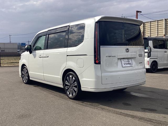 ステップワゴン e:HEVスパーダプレミアムライン 11.4インチナビ マルチビューカメラ 地デジ ETC ドラレコ前後 ブラインドスポットインフォメーション アダプティブドライビングビーム パワーテールゲート 2列目オットマン リアエアコン Bカメラ(9枚目)