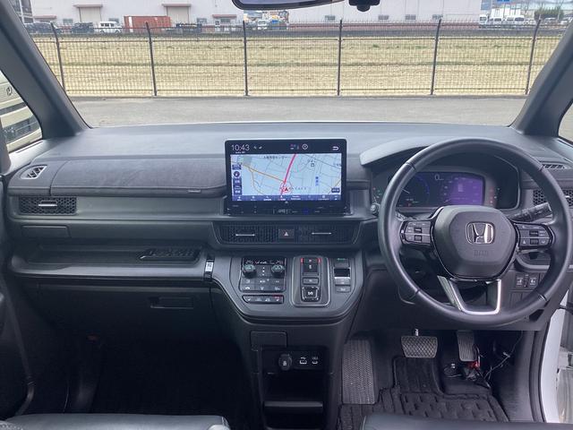 ステップワゴン e:HEVスパーダプレミアムライン 11.4インチナビ マルチビューカメラ 地デジ ETC ドラレコ前後 ブラインドスポットインフォメーション アダプティブドライビングビーム パワーテールゲート 2列目オットマン リアエアコン Bカメラ(10枚目)