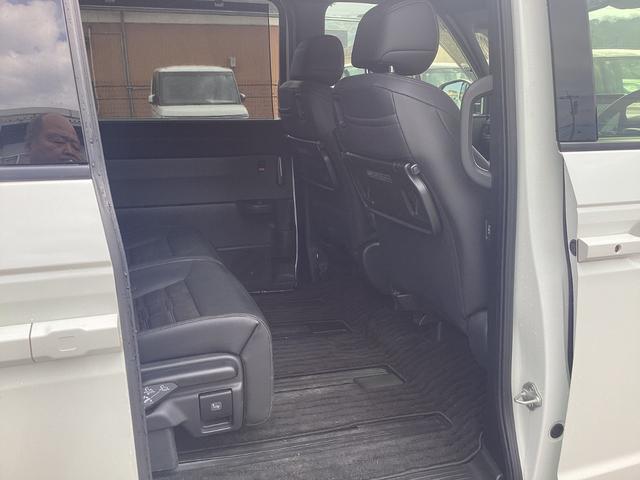 ステップワゴン e:HEVスパーダプレミアムライン 11.4インチナビ マルチビューカメラ 地デジ ETC ドラレコ前後 ブラインドスポットインフォメーション アダプティブドライビングビーム パワーテールゲート 2列目オットマン リアエアコン Bカメラ(29枚目)