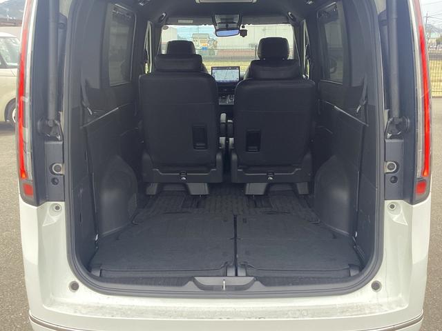 ステップワゴン e:HEVスパーダプレミアムライン 11.4インチナビ マルチビューカメラ 地デジ ETC ドラレコ前後 ブラインドスポットインフォメーション アダプティブドライビングビーム パワーテールゲート 2列目オットマン リアエアコン Bカメラ(34枚目)