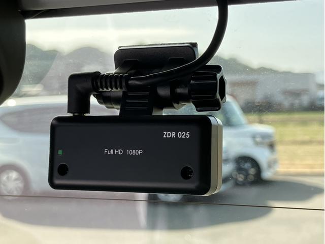 Ｎ－ＢＯＸカスタム Ｌターボ　純正ナビＴＶ・前後ドライブレコーダー・バックカメラ・ＣＤ／ＤＶＤ／ＢＬＵＥＴＯＯＴ／音楽録音・ワンオーナー車・前席シートヒーター・両側電動スライドドア・ターボ・ホンダセンシング　両側電動Ｄ　誤発信抑制（13枚目）