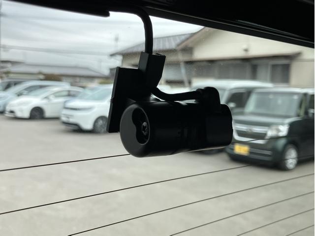 N-BOXカスタム ベースグレード 純正8インチディスプレイオーディオ・前後ドライブレコーダー・バックカメラ・Bluetooth・ワンオーナー車 ベンチシ-ト アクティブクルーズ ブルートゥースオーディオ 車線逸脱 禁煙 イモビライザー(8枚目)