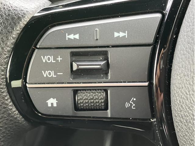 N-BOXカスタム ベースグレード 純正8インチディスプレイオーディオ・前後ドライブレコーダー・バックカメラ・Bluetooth・ワンオーナー車 ベンチシ-ト アクティブクルーズ ブルートゥースオーディオ 車線逸脱 禁煙 イモビライザー(9枚目)