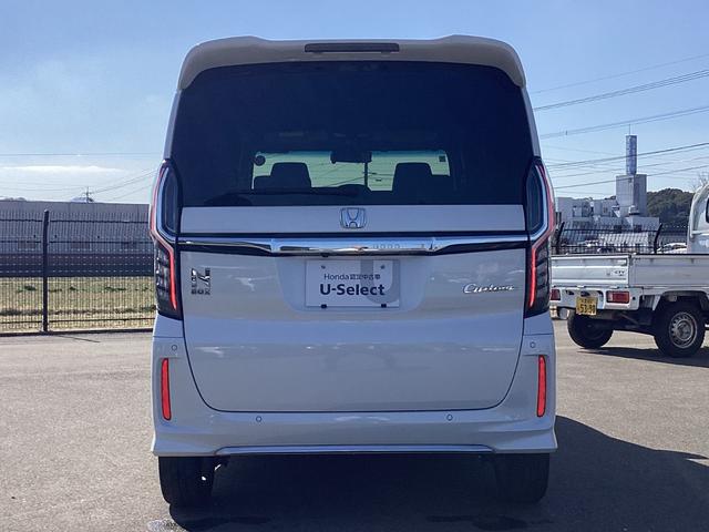 Ｎ－ＢＯＸカスタム Ｌターボ　純正８インチナビ　ＣＤ／ＤＶＤ／ＢＬＵＥＴＯＯＴ／音楽録音　ＥＴＣ　ドラレコ前後　両側パワースライドドア　オートリトラミラー　前席シートヒーター　シートバックテーブル　ホンダセンシング　ターボ　Ｂカメ（3枚目）