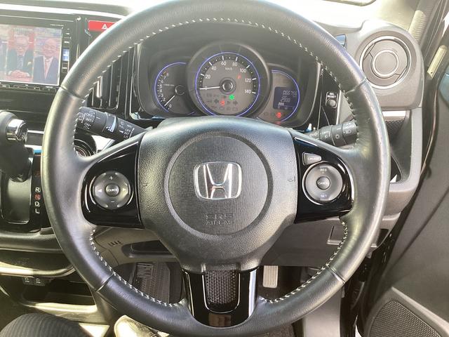 ���񂵂�p�b�P�[�W�t�ł��̂ŃT�C�h�G�A�o�b�O�ƃV�e�B�u���[�L�A�N�e�B�u�V�X�e�������ł��B��R�O�����^���ȉ��ł̑O���ԗ��Ƃ̏Փ˂̉���A�y���u���[�L�Ŏx�����܂��B