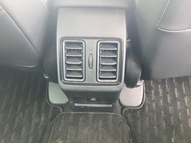 WR-V Z+ブラックスタイル 当社デモカー HONDACONNECTナビゲーション 地デジ ETC ドラレコ前後 LEDフォグランプ リアセンターアームレスト 17インチアルミホイール 電動格納ドアミラー ブルートゥース 禁煙車(27枚目)