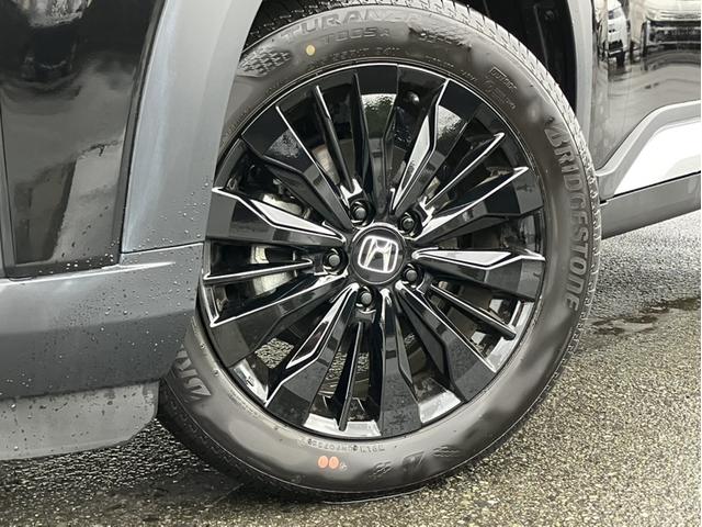 �y�A���~�z�C�[���z�f�U�C�������厖�ł����A�X�`�[���z�C���ɔ�׃A���~�͌y�ʂł��̂ŁA�R��⑖��ɂ��e�����܂��B