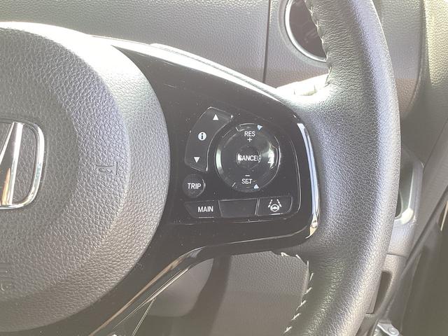 �N���[�Y�R���g���[���@�\���g�p���邱�ƂŁA�A�N�Z����u���[�L�̑��삪����A�^�]���̃X�g���X���y������܂���