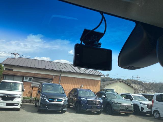 �h���C�u���R�[�_�[������f���Ɖ������L�^���Ă����h���C�u���R�[�_�[�́A���̂̍ۂɊm���ȏ؋��\�͂𔭊����Ă���܂��B