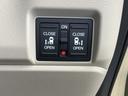 両側電動スライドドア装備!運転席からボタン一つで開閉可能です♪