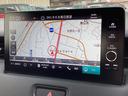 嬉しいナビ付です♪これで遠出も安心です。目的地まで連れて行ってくれます。ドライブが楽しくなりますね。