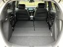 リア席を倒せば広々とした空間の出来上がり、荷物がたくさん載せられますよ。