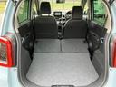 リア席を倒せば広々とした空間の出来上がり、荷物がたくさん載せられますよ。