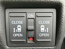 両側電動スライドドア装備!運転席よりボタン一つで開閉可能です♪