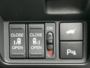 両側電動スライドドア装備!運転席よりボタン一つで開閉可能です♪