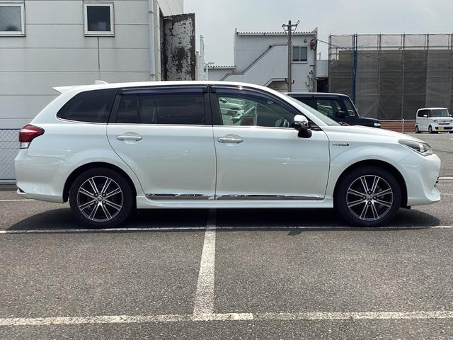 カローラフィールダー ハイブリッドＧダブルバイビー　純正ナビＴＶ・ドライブレコーダ・Ｂｌｕｅｔｏｏｔｈ・バックカメラ・ワンオーナー車　リアカメラ　Ａストップ　ＥＴＣ車載器　ＡＡＣ　横滑防止装置　禁煙　キーレスキー　イモビライザー　ドラレコ　フルセグＴＶ（3枚目）
