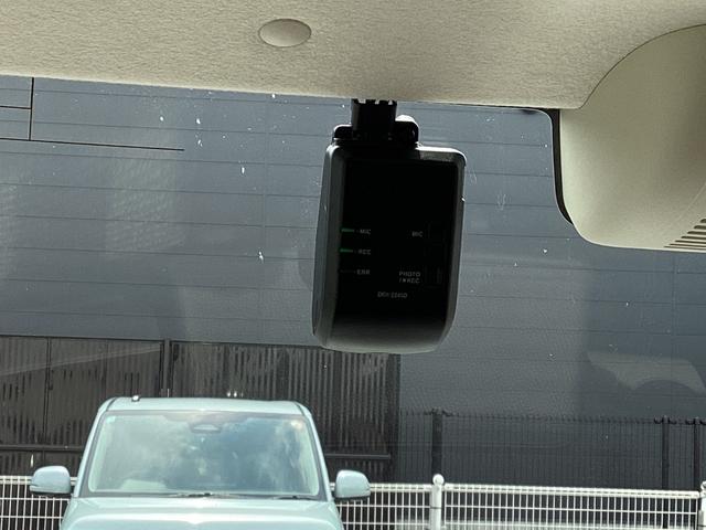 Ｎ－ＢＯＸ Ｇホンダセンシング　当社レンタ・純正ナビＴＶ・ドライブレコーダー・Ｂｌｕｅｔｏｏｔｈ・バックカメラ　盗難防止システム　Ｄレコ　ＥＴＣ付　スマキー　ＬＥＤ　ＤＶＤ再生機能　横滑り防止　記録簿　ＵＳＢ　パワーウィンドウ　ＰＳ（11枚目）