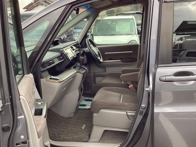 ステップワゴン Ｇ・ＥＸ　純正ナビＴＶ・ドライブレコーダー・Ｂｌｕｅｔｏｏｔｈ・バックカメラ・ワンオーナー車　両側パワードア　禁煙車　ＬＥＤヘッドライト　シ－トヒ－タ－　横滑り防止装置　ＤＶＤ再生可能　クルコン　ＡＢＳ　ＥＴＣ（18枚目）