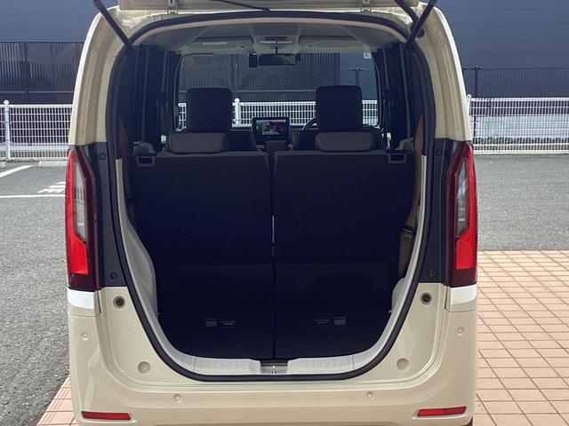 N-BOX ファッションスタイル 当社デモカー・純正8インチナビ・ドライブレコーダー・Bluetooth・バックカメラ・ワンオーナー車 禁煙 盗難防止装置 スマートキ USBポート LEDランプ ETC バックモニター 1オーナー(26枚目)