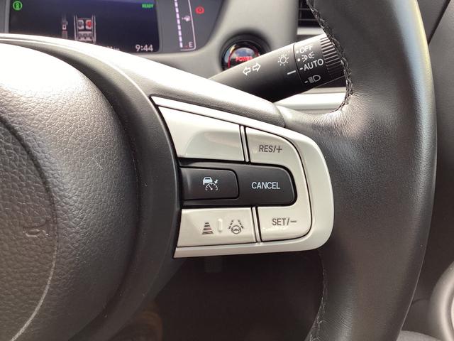 フィット e:HEVホーム 当社レンタ・純正8インチナビTV・ドライブレコーダー・Bluetooth・バックカメラ 前後誤発進抑制機能 助手席エアバッグ 運転席エアバッグ 1オナ アイドリングストップ 禁煙 LEDライト ABS(14枚目)