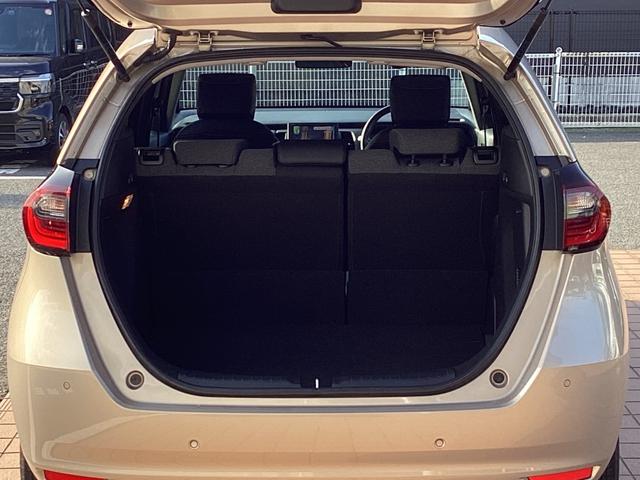 フィット e:HEVホーム 当社レンタ・純正8インチナビTV・ドライブレコーダー・Bluetooth・バックカメラ 前後誤発進抑制機能 助手席エアバッグ 運転席エアバッグ 1オナ アイドリングストップ 禁煙 LEDライト ABS(27枚目)