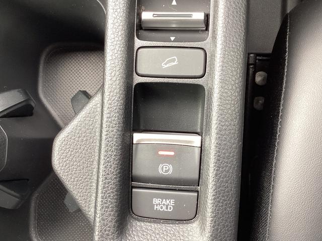 ヴェゼル ｅ：ＨＥＶＺ　純正ナビ・ドライブレコーダー・Ｂｌｕｅｔｏｏｔｈ・バックカメラ・ワンオーナー車　衝突回避支援ブレーキ機能　１オナ　スマキ　Ｐトランク　フルオートエアコン　Ｄレコ　エアバッグ　両席エアバック　Ｒカメ（12枚目）