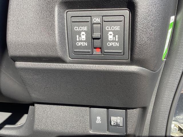 Ｎ－ＢＯＸカスタム ターボ　当社レンタ・純正９インチナビＴＶ・ドライブレコーダー・Ｂｌｕｅｔｏｏｔｈ・バックカメラ・ワンオーナー車　イモビライザー　１オナ　衝突被害軽減　禁煙　ベンチシート　キーフリー　ＥＳＣ　パワステ　ターボ車（12枚目）