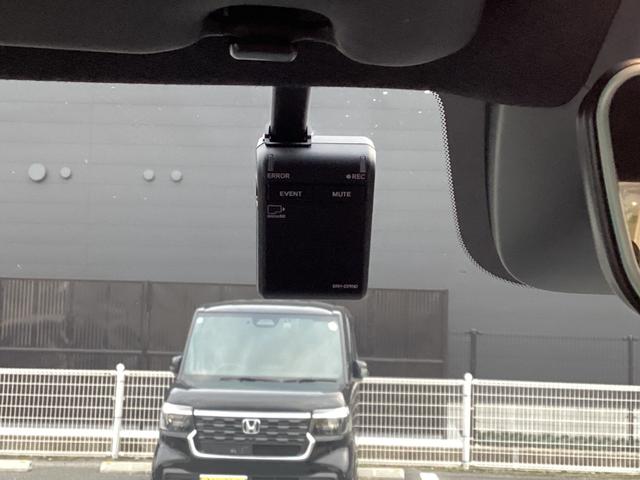 ステップワゴン ｅ：ＨＥＶスパーダプレミアムライン　純正９インチコネクトナビ・フリップダウンモニター・前後ドライブレコーダー・ワンオーナー車　マルチカメラ　Ｐテールゲート　両側自動ドア　Ｆセグ　ＵＳＢ接続　クルーズＣ　助手席エアバッグ　スマートＫ　禁煙（11枚目）