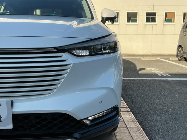 ヴェゼル ｅ：ＨＥＶＺ　純正９インチナビＴＶ・前後ドライブレコーダー・Ｂｌｕｅｔｏｏｔｈ・バックカメラ・ワンオーナー車　衝突回避支援ブレーキ機能　１オナ　スマキ　フルオートエアコン　Ｄレコ　エアバッグ　両席エアバック　Ｒカメ（23枚目）