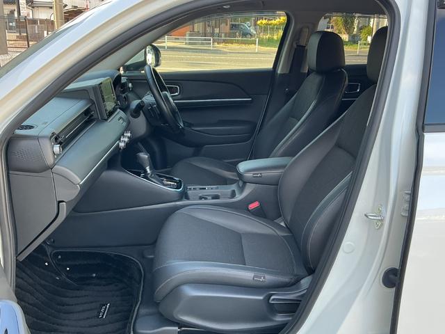 ヴェゼル ｅ：ＨＥＶＺ　純正９インチナビＴＶ・前後ドライブレコーダー・Ｂｌｕｅｔｏｏｔｈ・バックカメラ・ワンオーナー車　衝突回避支援ブレーキ機能　１オナ　スマキ　フルオートエアコン　Ｄレコ　エアバッグ　両席エアバック　Ｒカメ（25枚目）