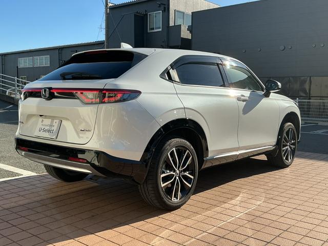 ヴェゼル ｅ：ＨＥＶＺ　純正９インチナビＴＶ・前後ドライブレコーダー・Ｂｌｕｅｔｏｏｔｈ・バックカメラ・ワンオーナー車　衝突回避支援ブレーキ機能　１オナ　スマキ　フルオートエアコン　Ｄレコ　エアバッグ　両席エアバック　Ｒカメ（28枚目）