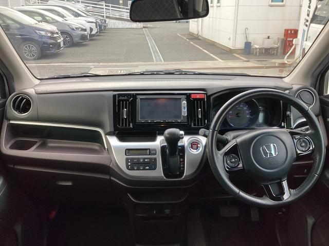 Ｎ－ＷＧＮカスタム Ｇ・Ａパッケージ　純正ナビＴＶ・Ｂｌｕｅｔｏｏｔｈ・バックカメラ・ワンオーナー車　追突被害軽減ブレーキ　フロントベンチシート　Ｒカメ　１オーナー　ＡＵＴＯエアコン　ＵＳＢ　記録簿有　助手席エアバック　ＡＢＳ　禁煙（4枚目）