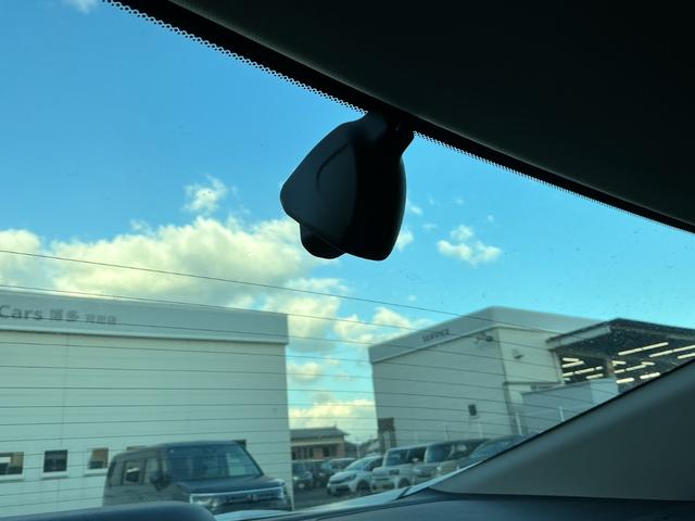 �h���C�u���R�[�_�[������f���Ɖ������L�^���Ă����h���C�u���R�[�_�[�́A���̂̍ۂɊm���ȏ؋��\�͂𔭊����Ă���܂��B